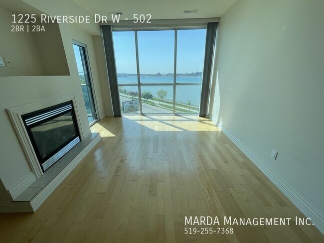 Photo - WATERFRONT CONDO 2 BED/2 BATH CONDO -RIVERSIDE DR + HYDRO & GAS! Unit 502