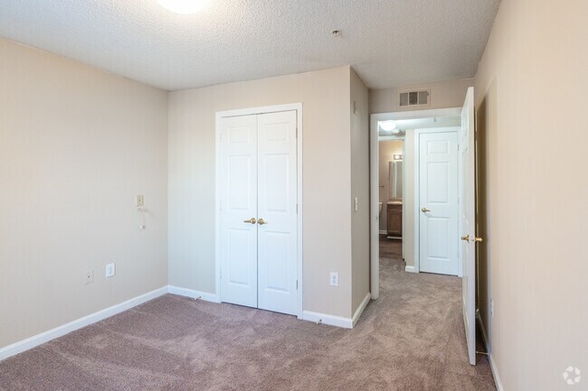 2BR,1.5BA -901SF