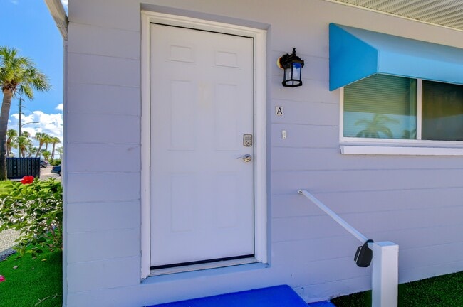 Photo - 190 73rd Ave