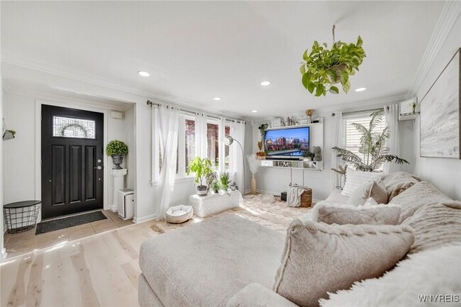 Building Photo - Welcome to this beautifully updated, move-...