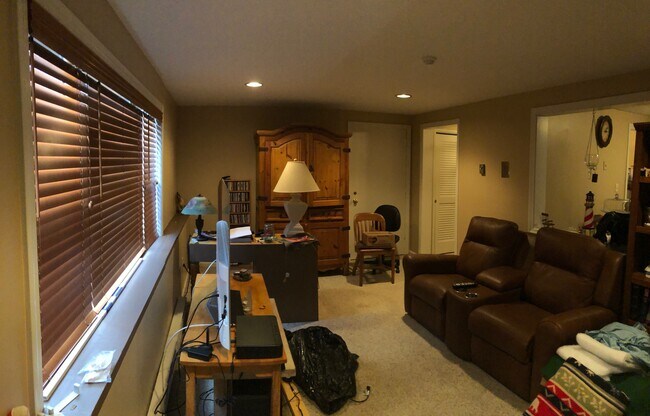 Photo - 23 Spencer Rd Unidad 12F