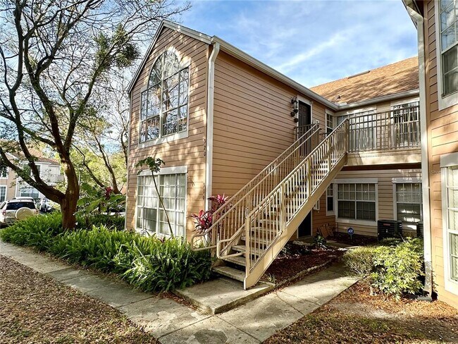 Photo - 696 Youngstown Pkwy Unit 319