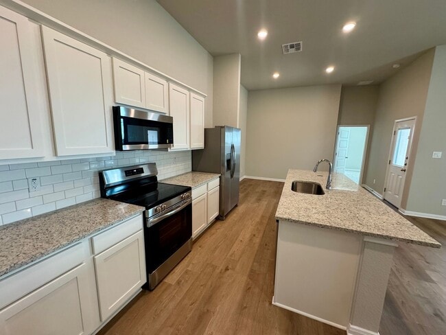 Photo - Luxury 4-Bed, 2.5-Bath Duplex in Buda,TX!