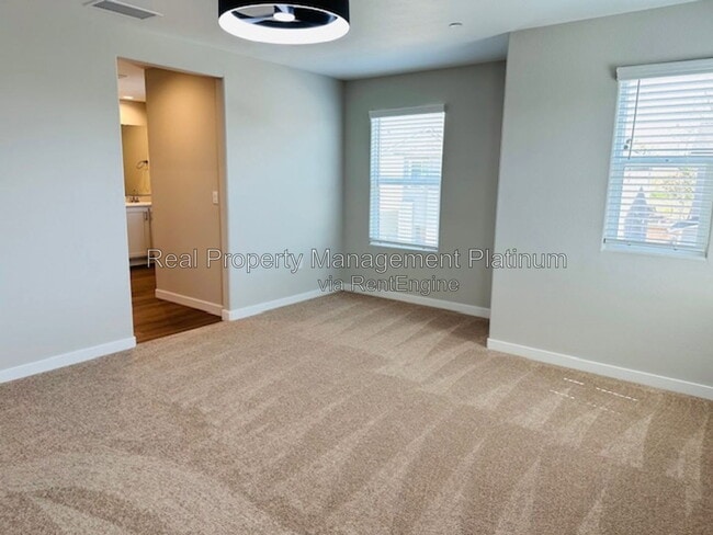 Photo - 616 Ophelia Ave