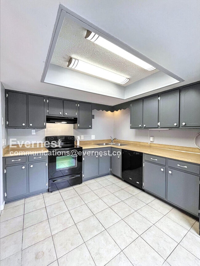 Photo - 5600 Country Dr Unit APT 315