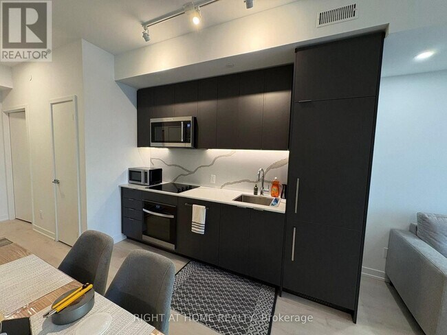 Photo - 181 Sheppard Ave E Unit 604