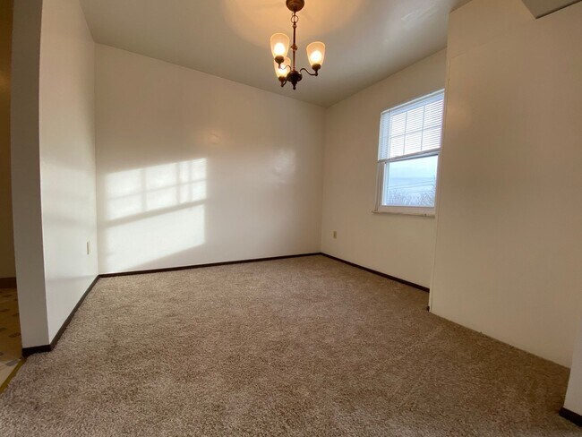 Photo - Fantastic North Hills 1 BR! Equipped Kitchen Including Dishwasher! Call TODAY! Unit 502