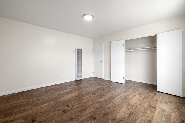 Woodruff Apartments