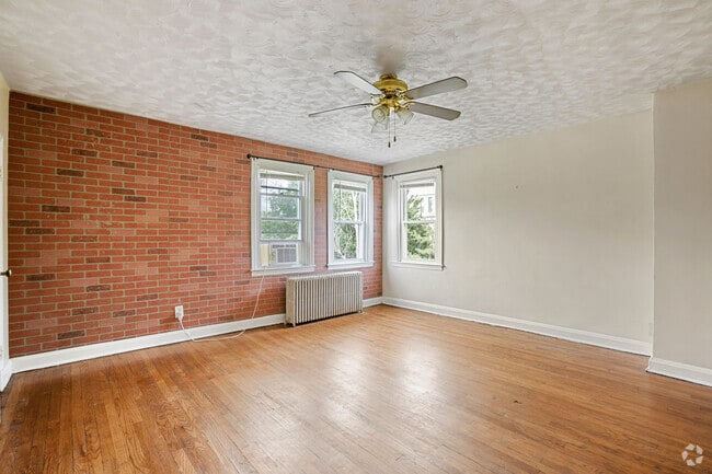Building Photo - 1659 Northgate Rd Unit 2 Rental
