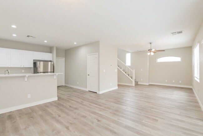 Photo - 628 Palm Wash Ln