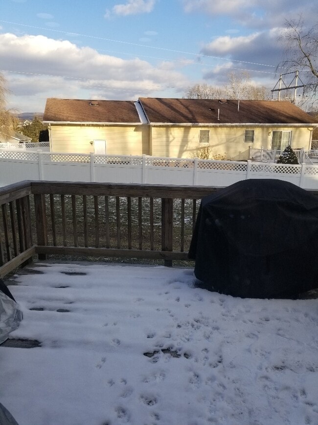 Photo - 1001 Ann Marie Dr