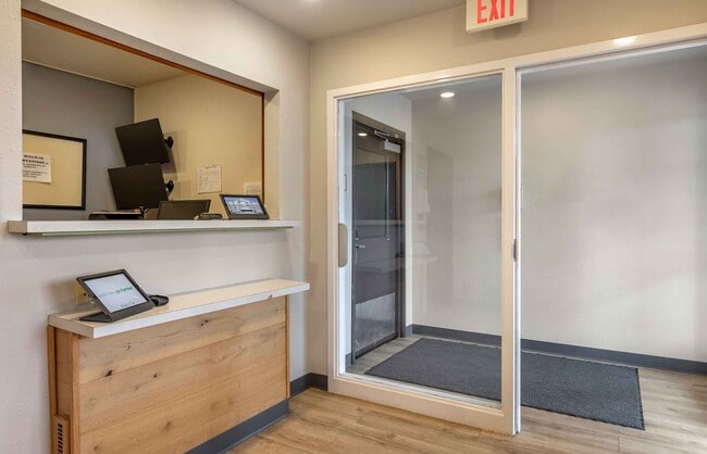 Furnished Studio-Wichita - North