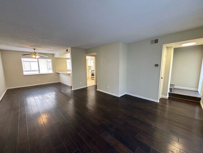 Photo - Turnkey 3 bedroom, 2.5 bathroom condo avai...