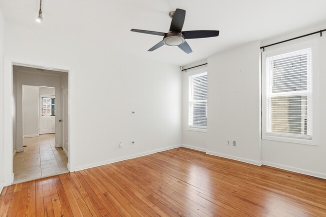 Photo - 2812 Clifton Ave