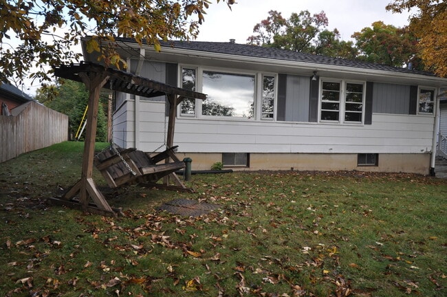 Building Photo - 24111 64th Pl Rental