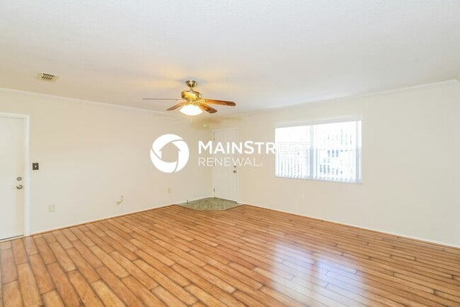 Photo - 4 Bedroom Pet-Friendly Home in NORTH PORT, FL with Main Street Renewal