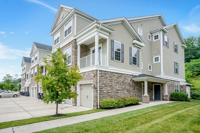 Photo - 512 Waterview Ct