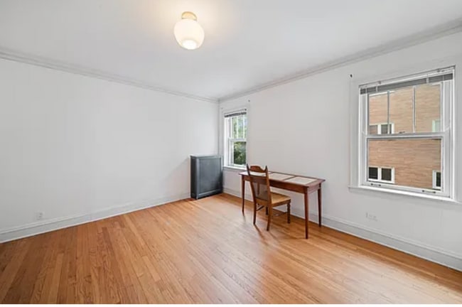 Photo - 721 Foster St