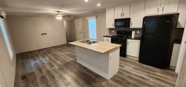 Building Photo - 2419 Pajot Rd Rental