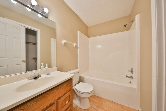 Photo - 115 Bo Dr Unit B