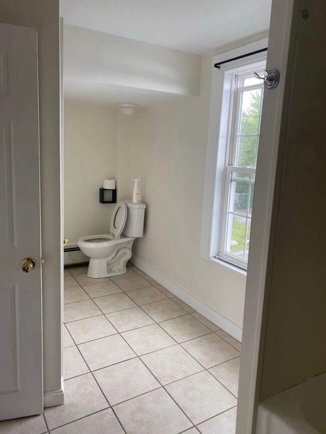 14 Pine St Unit 2