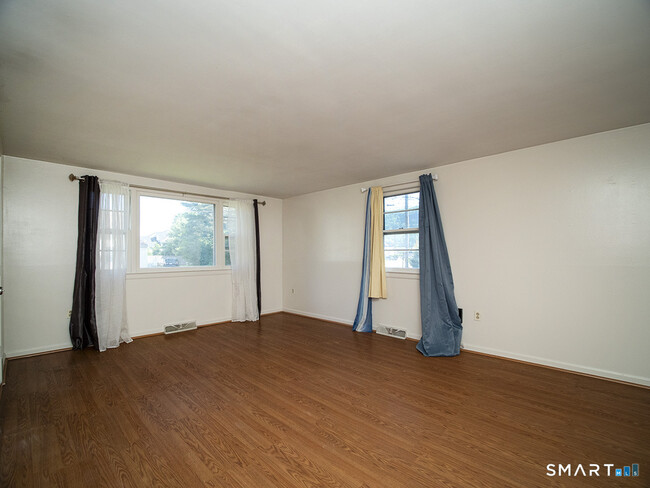 Photo - 38 Landin St Unit 2