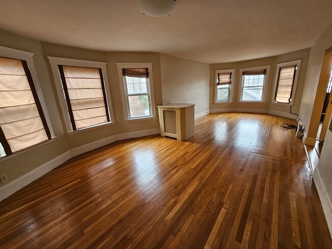 Photo - 82 Walnut St