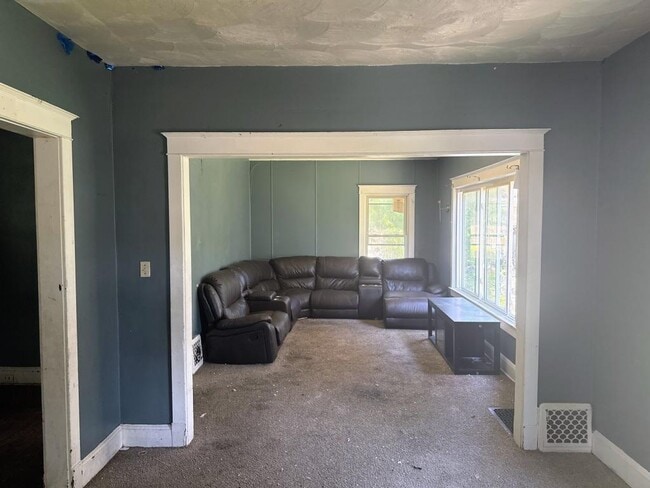 Photo - 1617 NE Jefferson Ave