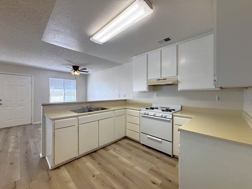 Apple Valley Townhomes