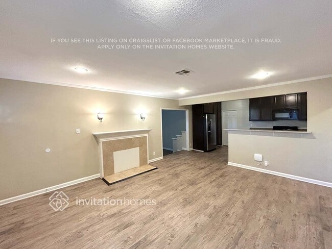 Photo - 8159 Beeman Ave