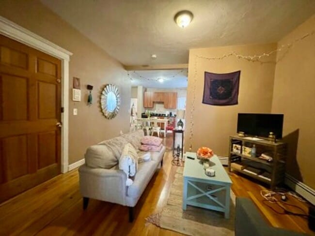 Photo - look no further….. perfect 5 bed in Allston