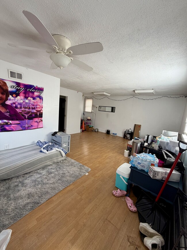Photo - 224 W Otterman St