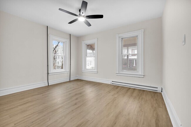 Photo - 109 N Sixth St Unit 1F