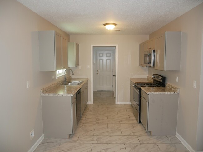 Photo - 4651 Addington Dr