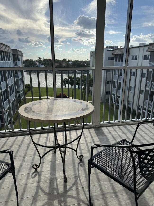 646 Snug Harbor Dr Condo Unit H410 Condo for Rent in Boynton Beach