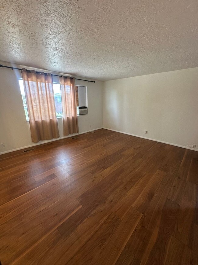 Photo - 265 E 5900 S Unit 4