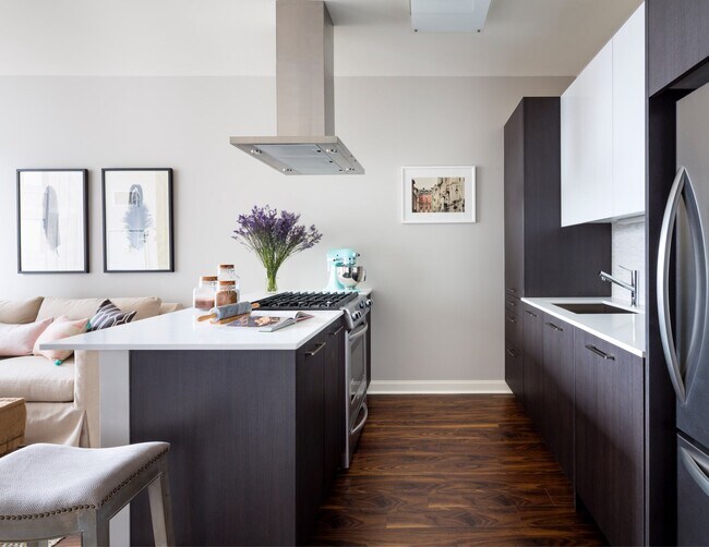 Photo - 213 N Clark St