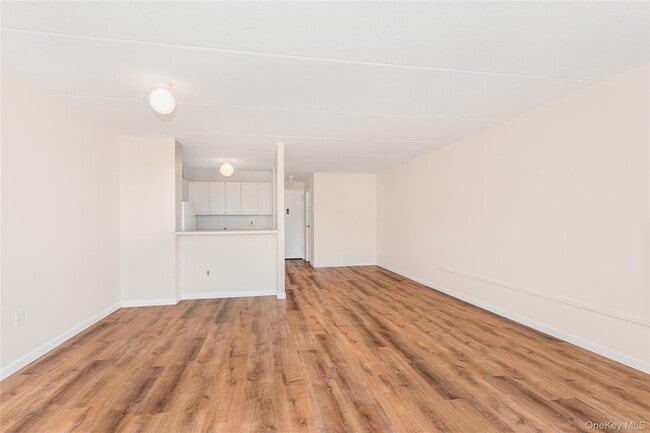 Photo - 1155 Warburton Ave Unidad 7B