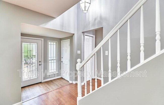 Photo - 1661 Rishon Hill Dr