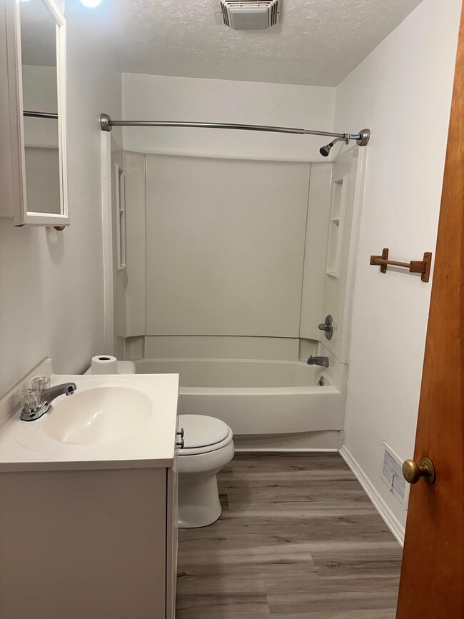 Photo - 25 Julie Kate St