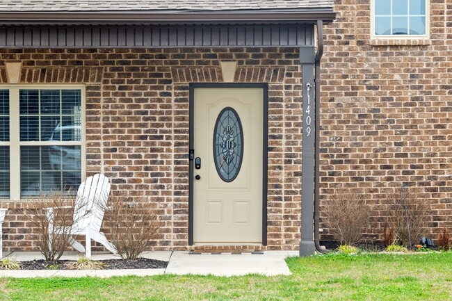 Photo - 1409 Millet Dr