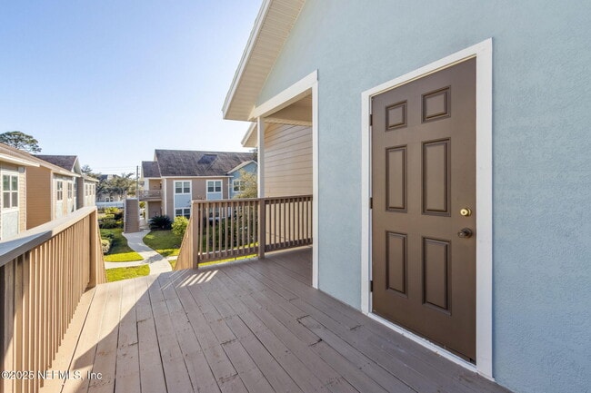 Photo - 1601 Nectarine St