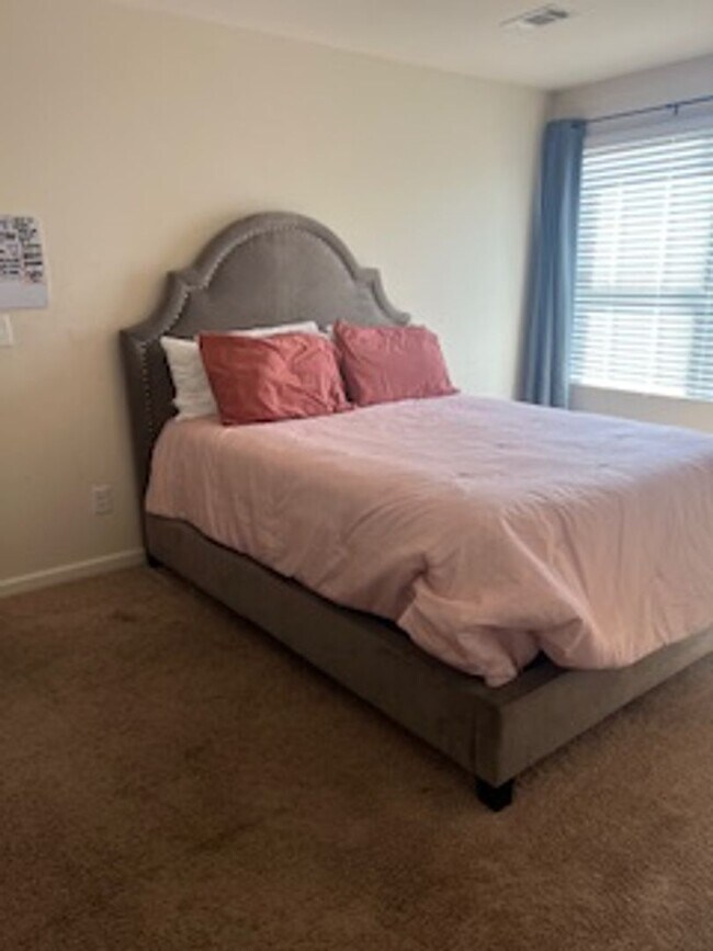 Photo - FOR RENT – 3BR / 2.5BA Garden Home with 2-Car Garage