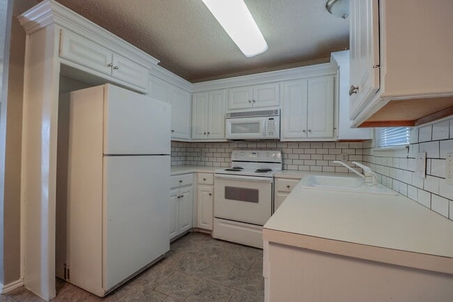 Photo - 6716 4th St Unit A - BL