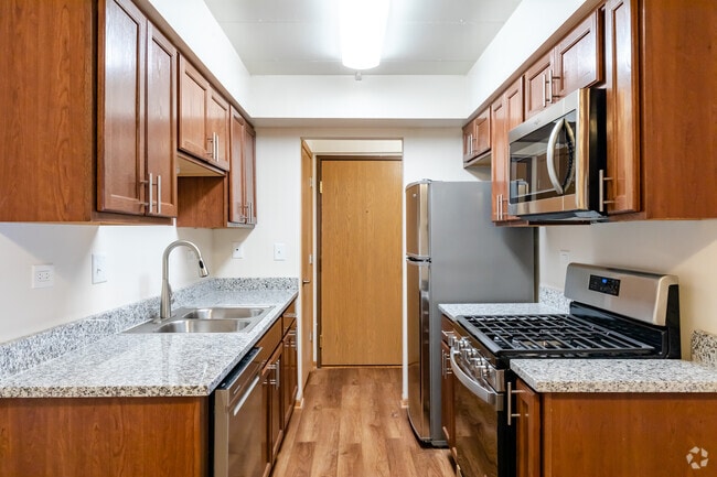1BR, 1BA - Ashley (Remodel) - Kitchen