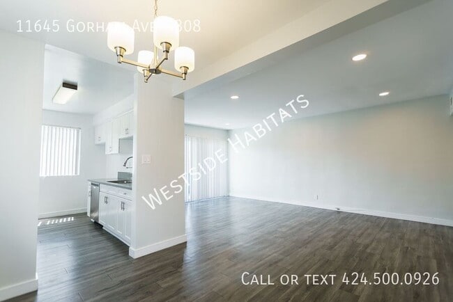 Building Photo - 11645 Gorham Ave Unit 308