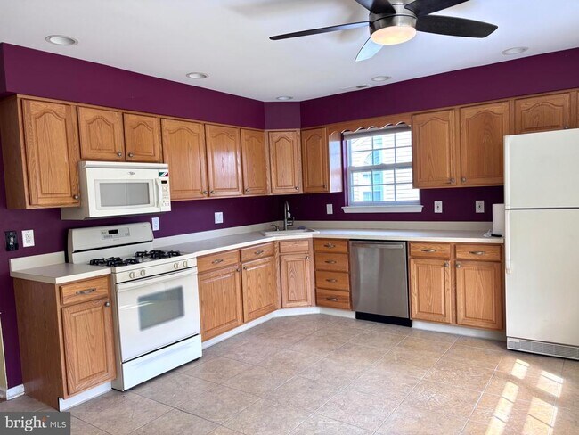 Photo - 7708B Normandy Dr