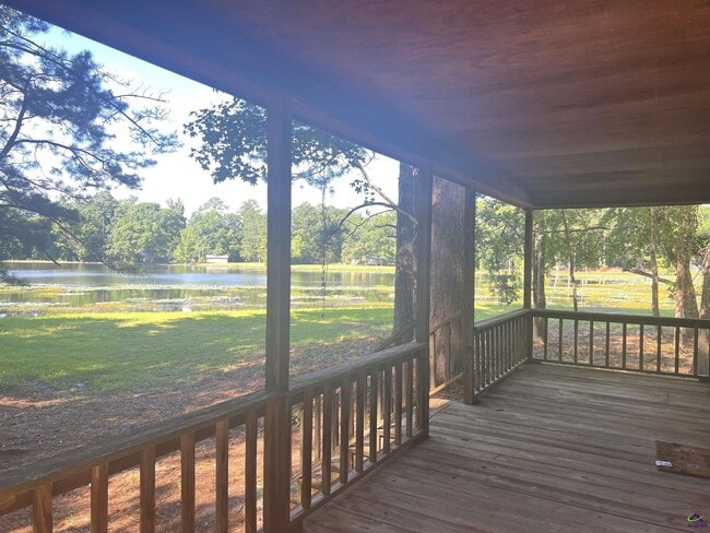 Photo - 312 Williams Rd