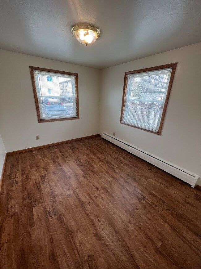 2406 Calypso Rd