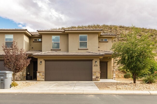 3 bed | 2.5 bath | 2-car Townhome with Was... - 3 bed | 2.5 bath | 2-car Townhome with Was...